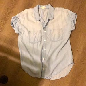 Short sleeve button up chambray shirt